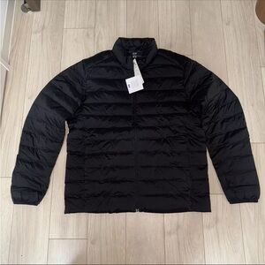UNIQLO Black Ultra light down Jacket Outerwear Japan Large warm winter